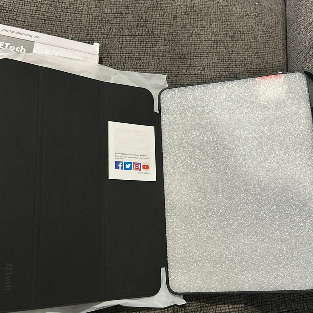 NWT iPad Air 5/4 black case